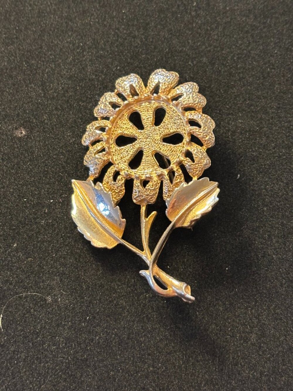Vintage 1960's Jewelarama Gold Tone Sunflower with Two Curved Leaves Brooch Pin